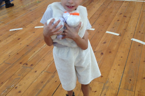 Раз, два, три! Елочка гори!