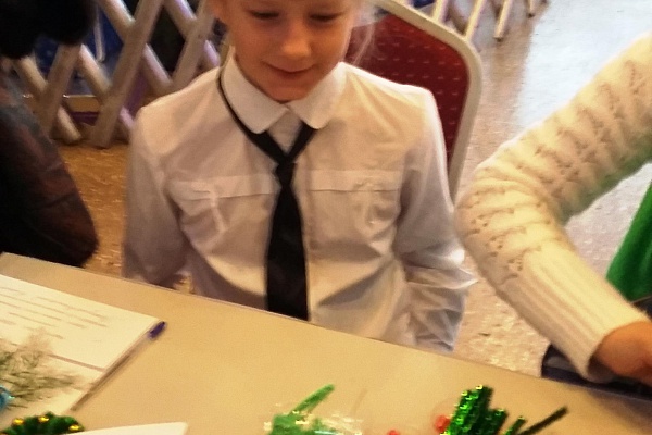 «Рождественский венок» в честь благотворительного марафона