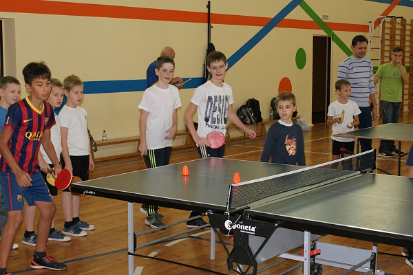 «Папа, мама, я – теннисистов дружная семья!»