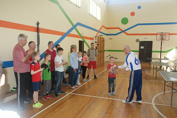 «Спасибо деду за Победу!»