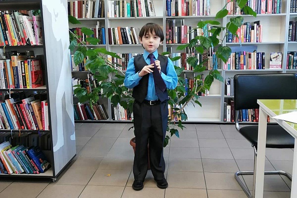 Участие в работе литературной гостиной в городской юношеской библиотеке №9