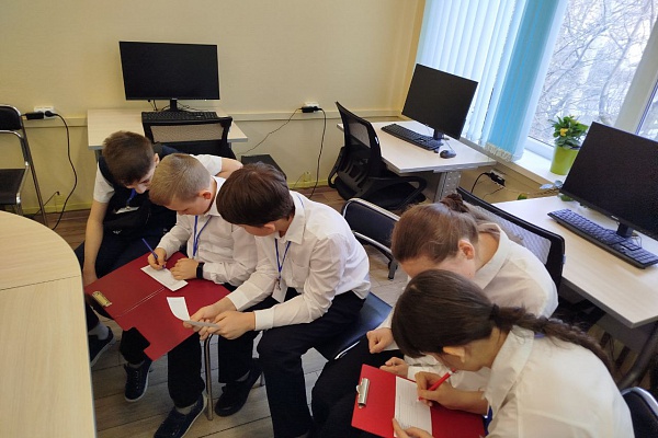 Открытый городской конкурс по английскому языку "I know,i can"