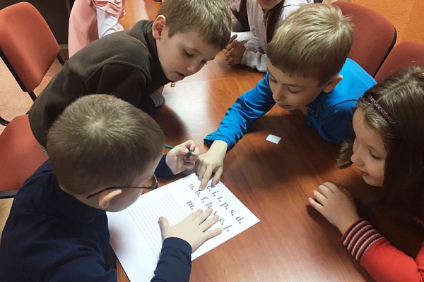 «Adventures with English» - все дети любят приключения!