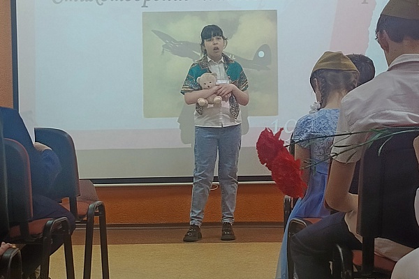  Смотр-конкурс чтецов,  посвященного Дню Победы в Великой Отечественной войне 1941-1945 г.г.  «Строки опаленные войной»  среди обучающихся МАУ ДО ЦТР и ГО «Информационные технологии»