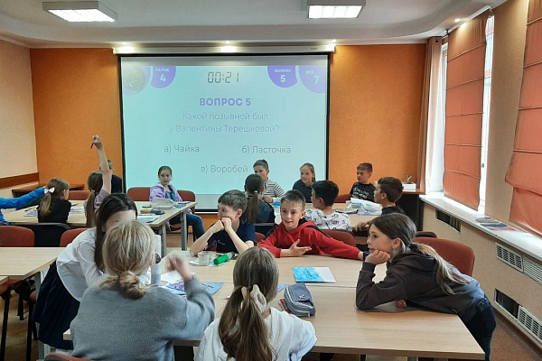 Интегрированное занятие "Путешествие в космос"