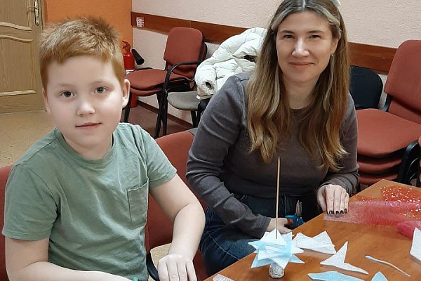 Мастер - класс "Креативная елочка" в изостудии "Палитра"