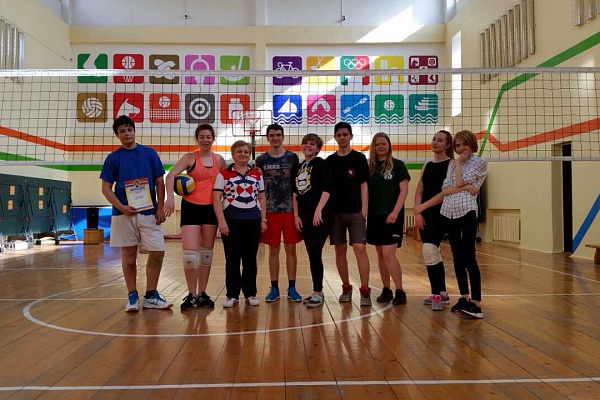 Турнир между выпускниками объединения "Волейбол"