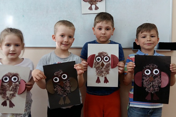 Занятия по творческому развитию в объединении "Азбука раннего развития".