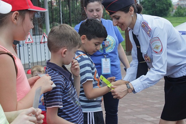 Летняя компьютерная школа «Радуга – 2016» стартовала в «Безопасное лето!»