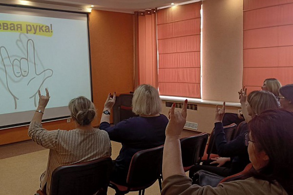 Открытый городской конкурс по английскому языку "I know,i can"