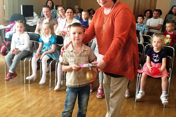 26 мая 2016 года в Центре состоялось торжественное подведение итогов открытого конкурса – фестиваля изобразительного искусства «Галерея настроений». 