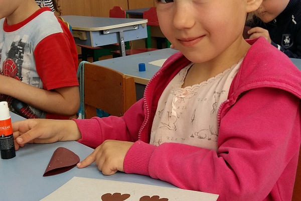 Занятия по творческому развитию в объединении "Азбука раннего развития".