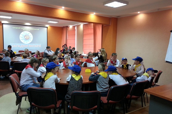 Мы познаем «Загадки Янтаря»