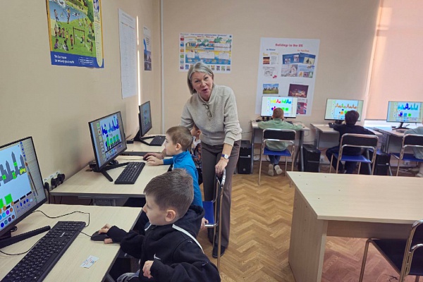 Открытые интегрированные занятия в группах по подготовке к школе «Зима. По следам деда Мороза»