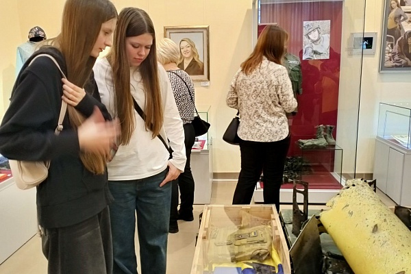 Открытие выставки в Историко-художественном музее, посвященной Году защитника Отечества