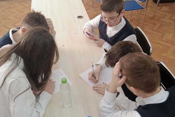 Открытый городской конкурс по английскому языку "I know,i can"