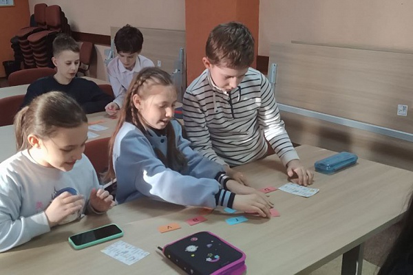 Интегрированное занятие между объединениями "Я в мире" и "Занимательный английский"