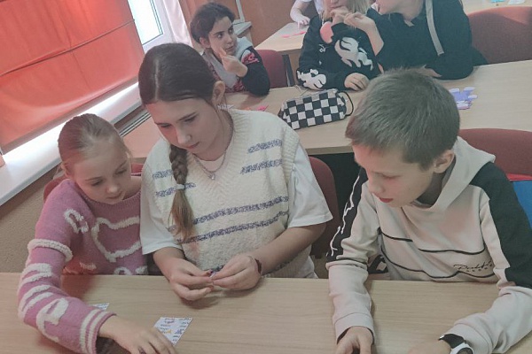 Интегрированное занятие между объединениями "Я в мире" и "Занимательный английский"