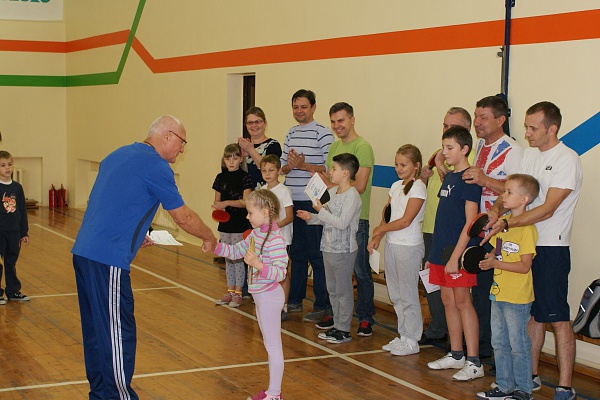 «Папа, мама, я – теннисистов дружная семья!»