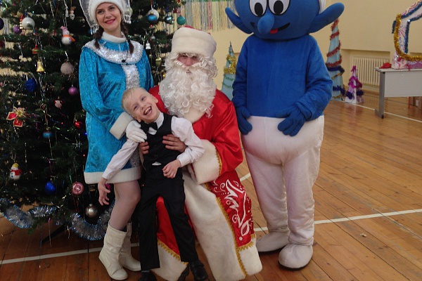 Раз, два, три! Елочка гори!