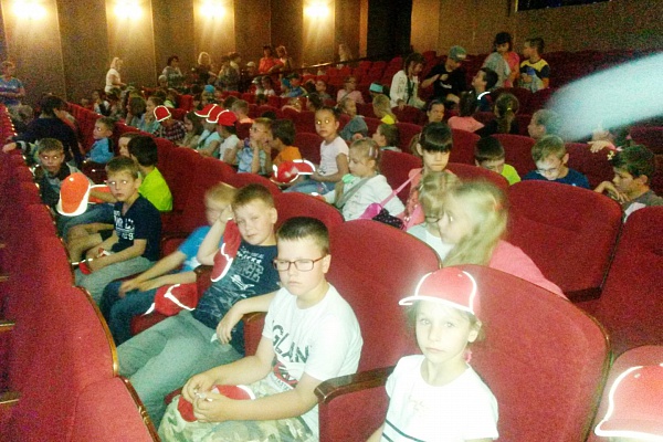 "Кто с детства каждому знаком?" 