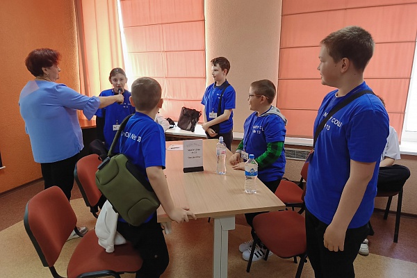 Интерактивно-познавательная игра "Хочу все знать" среди учащихся 5 классов  общеобразовательных учреждение г.Калининграда 