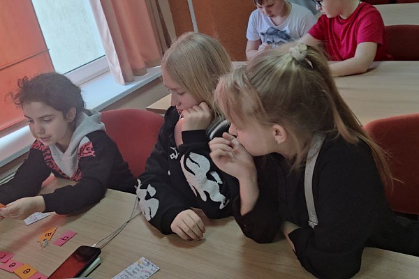 Интегрированное занятие между объединениями "Я в мире" и "Занимательный английский"