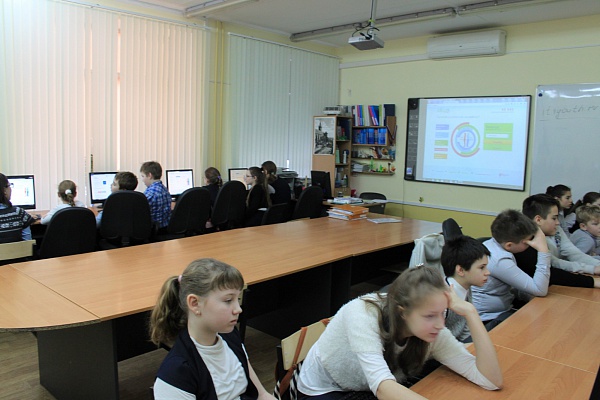 Международная  Акция "Выходи в Интернет!" – 2016 продолжается в образовательных учреждениях г. Калининграда 