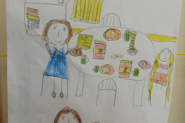 Конкурс рисунков "Один день из жизни моей мамы"